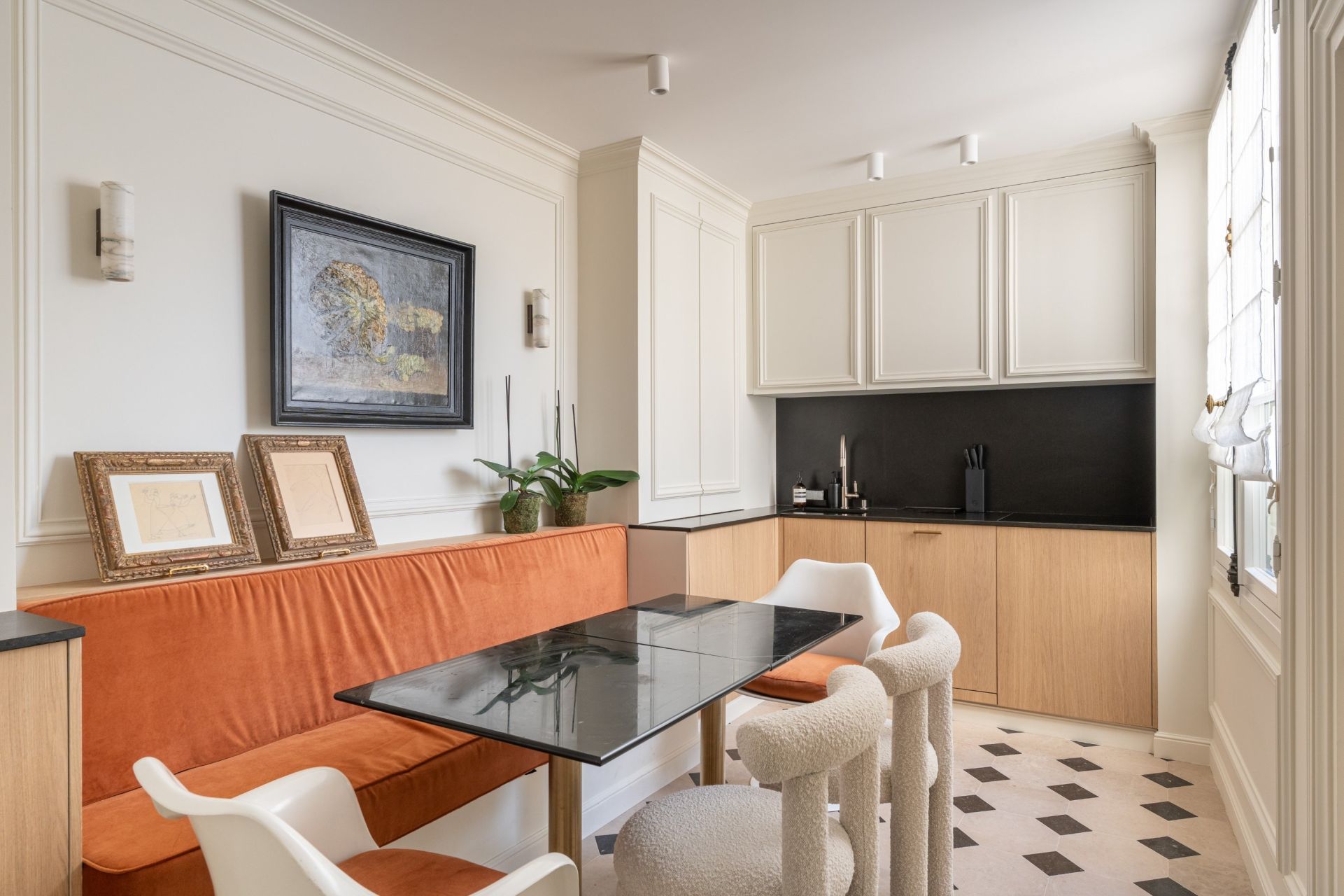 apartment 5 Rooms for sale on PARIS (75007)