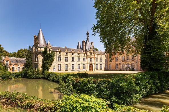 Sale Castle Auneau 56&nbsp;Rooms 5000&nbsp;m²