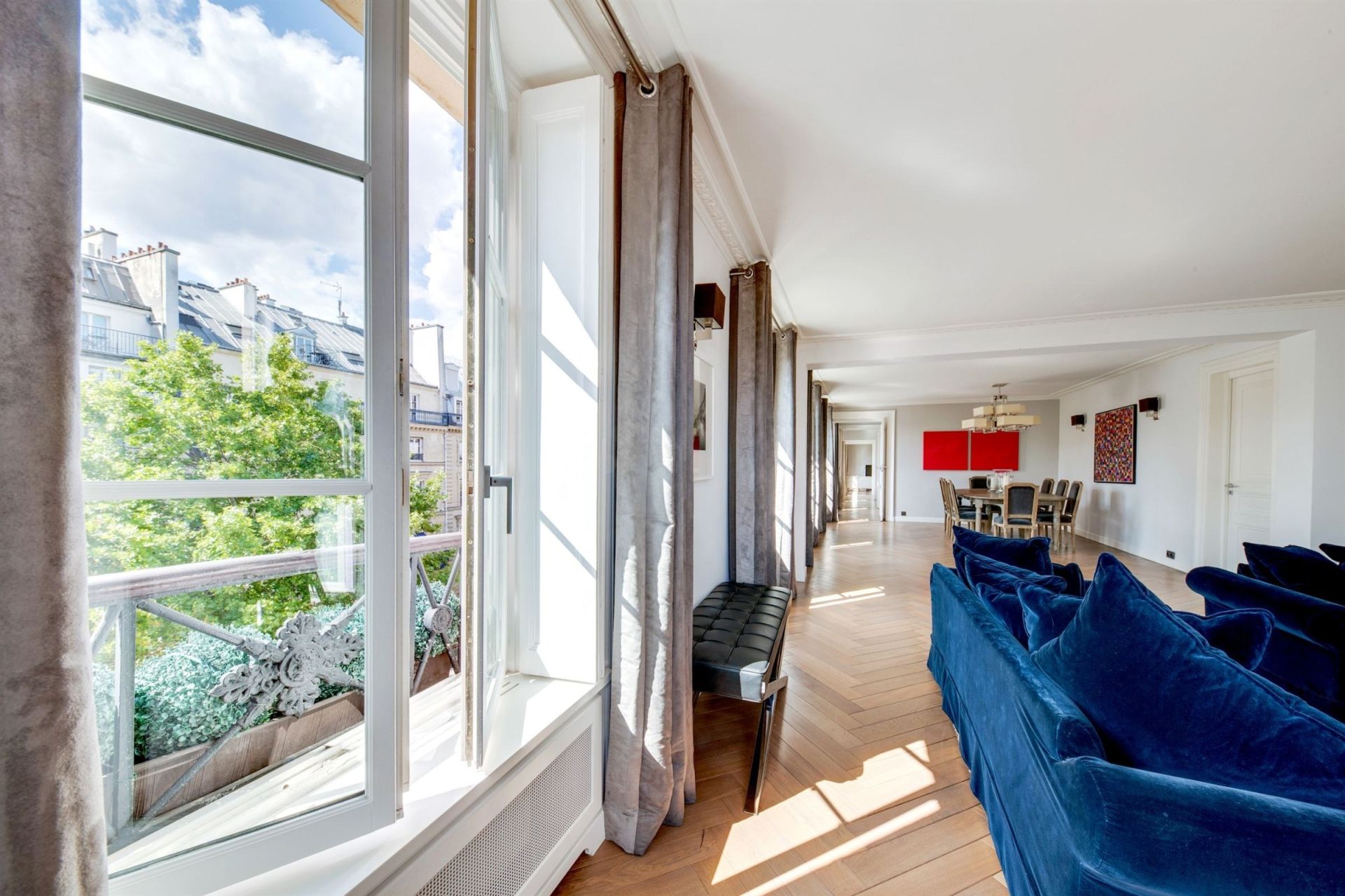 apartment 9 Rooms for rent on PARIS (75008)