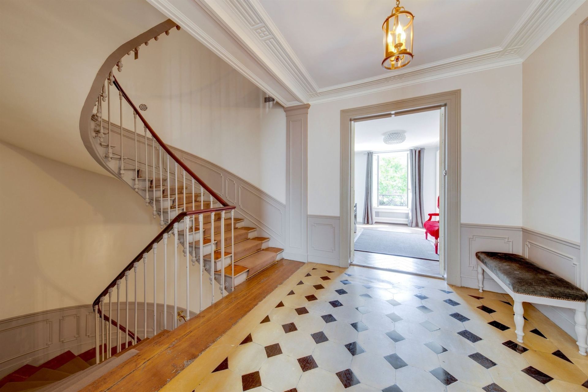 apartment 9 Rooms for rent on PARIS (75008)