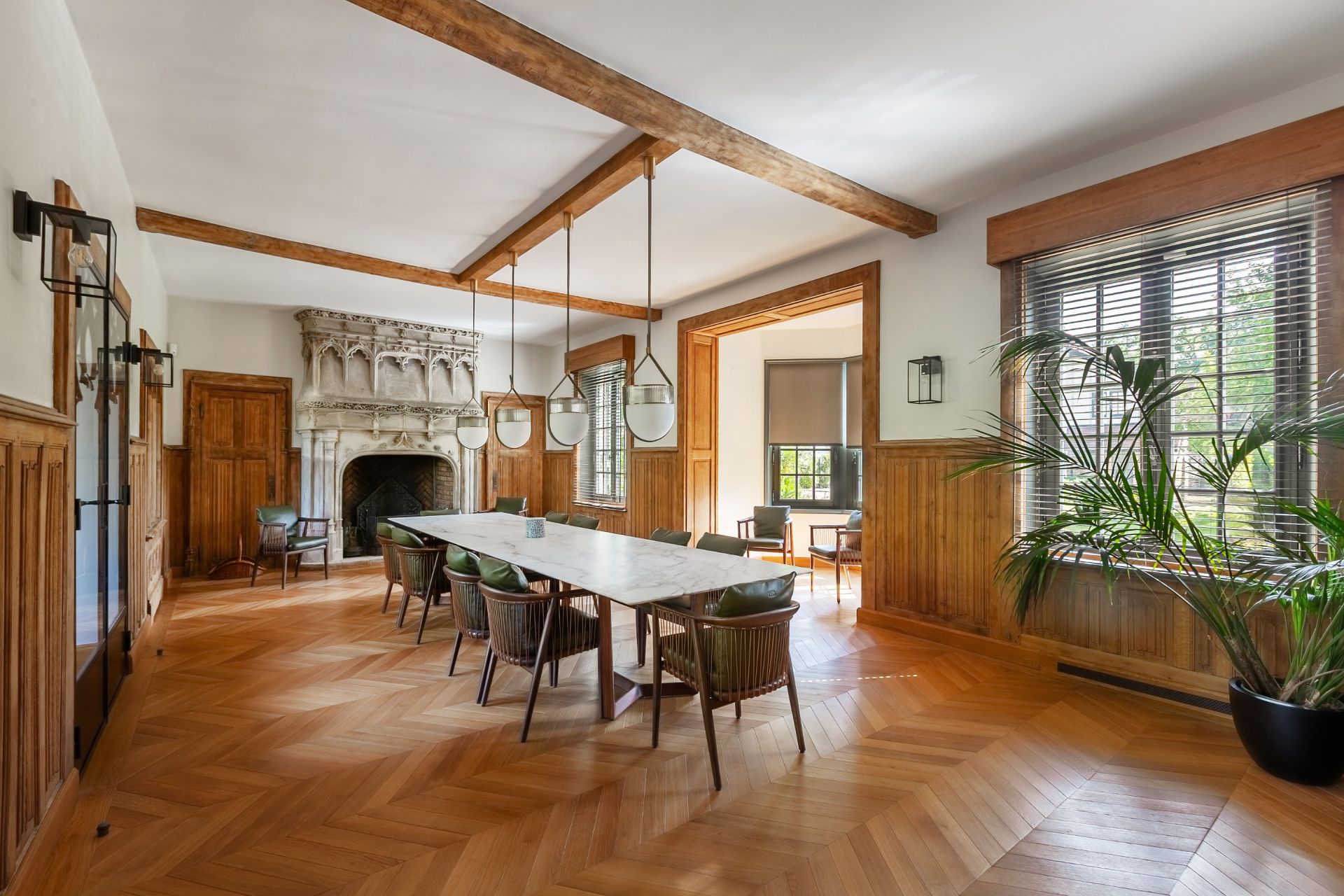 propriété 20 Pièces en vente sur BARBIZON (77630)