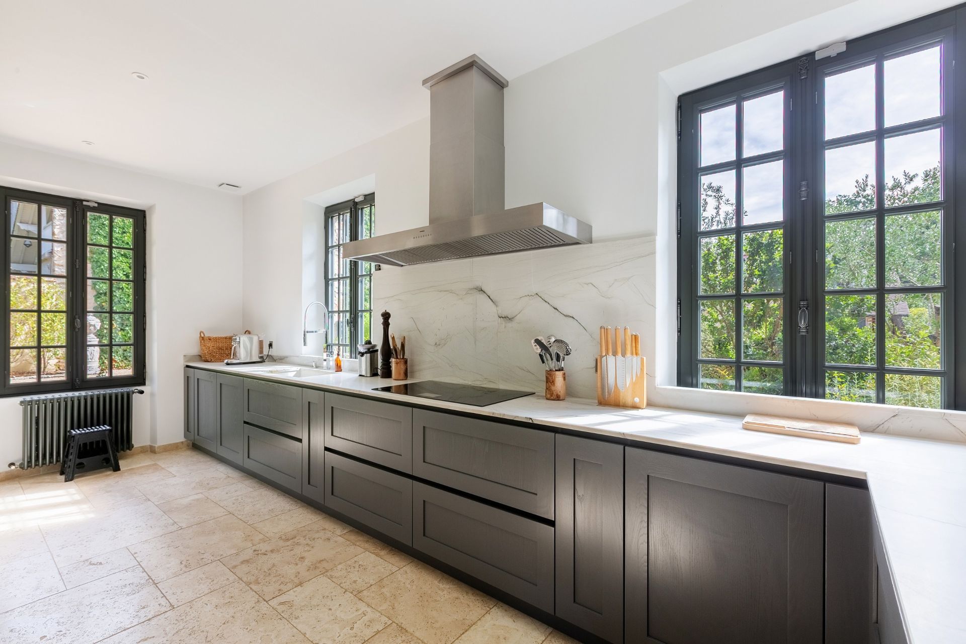 propriété 20 Pièces en vente sur BARBIZON (77630)