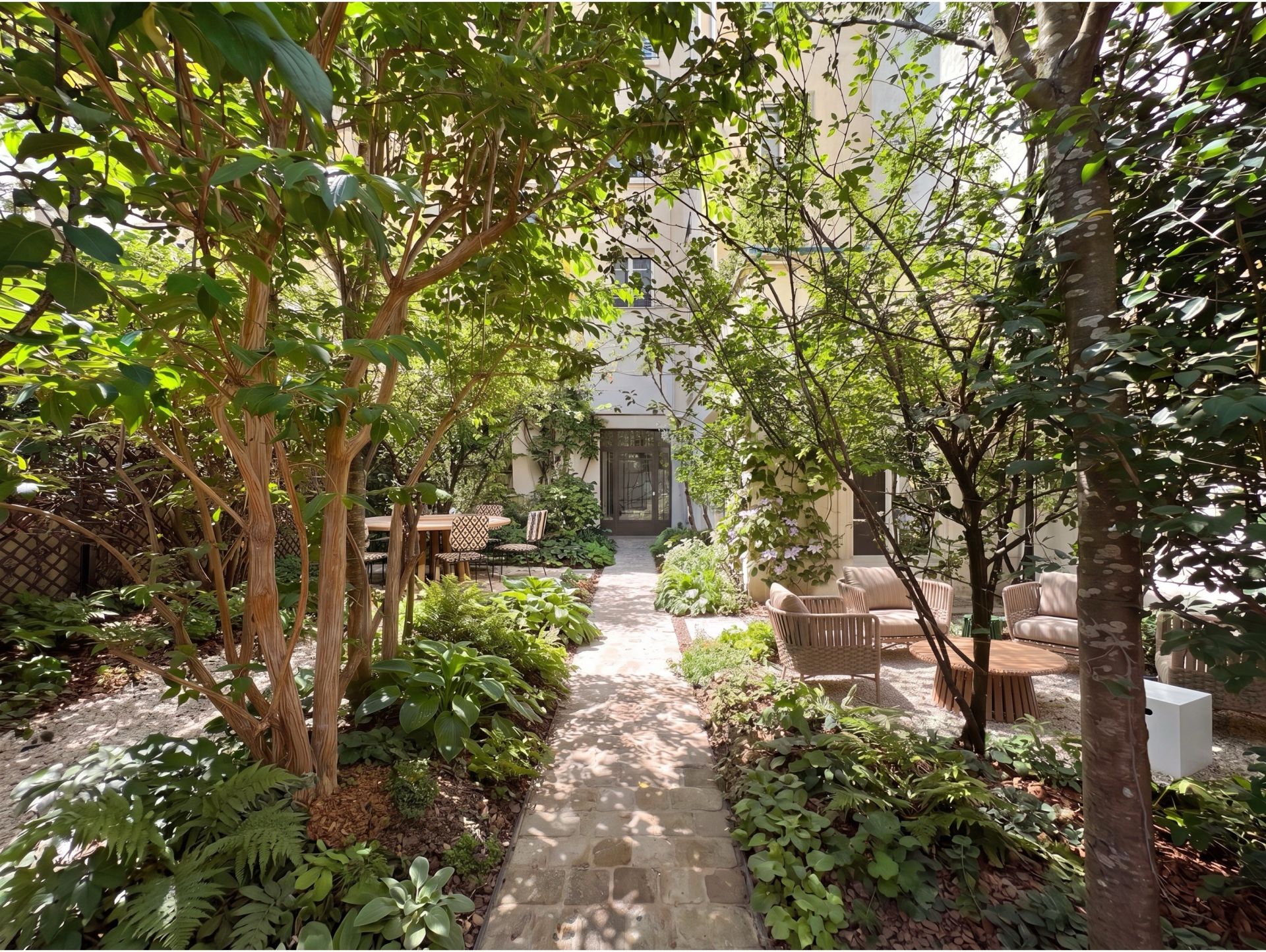 mansion (hôtel particulier) 13 Rooms for sale on PARIS (75006)