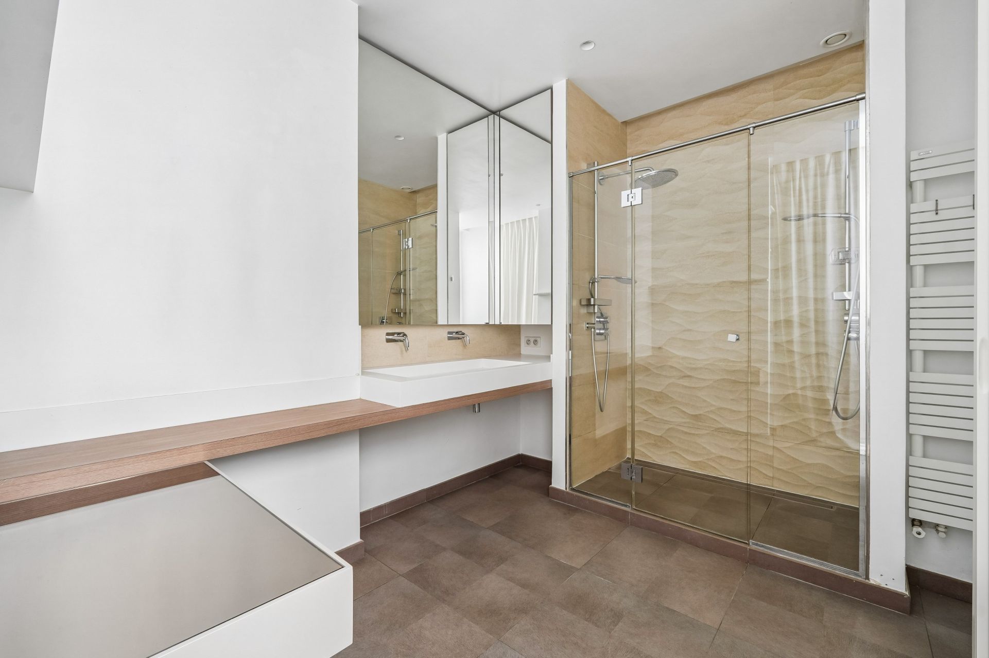 apartment 7 Rooms for sale on PARIS (75007)
