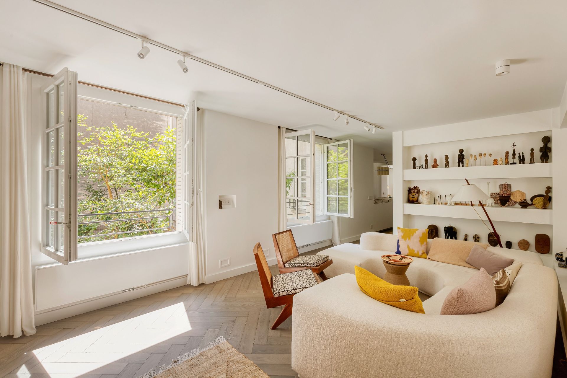 apartment 4 Rooms for sale on PARIS (75004)