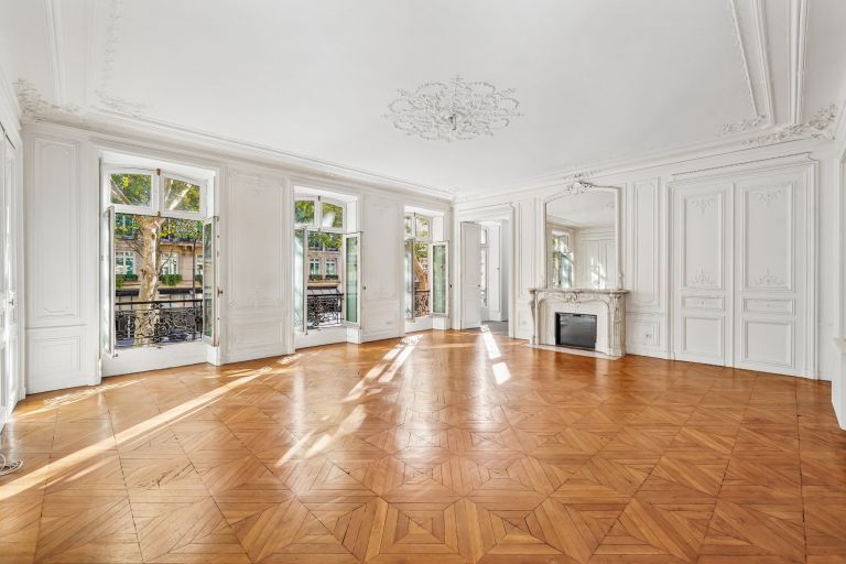 appartement 6 Pièces en vente sur PARIS (75008)