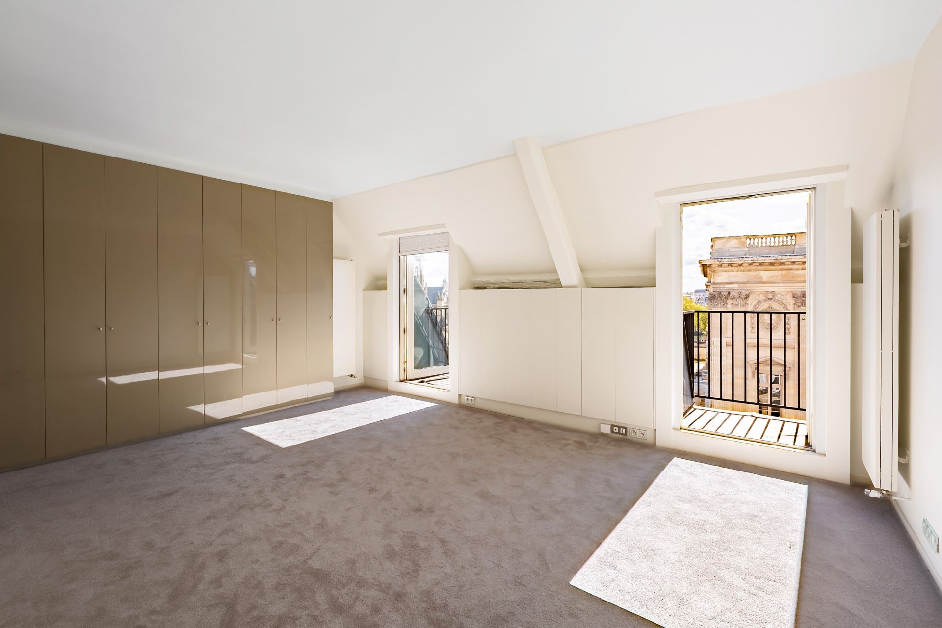apartment 4 Rooms for sale on PARIS (75001)