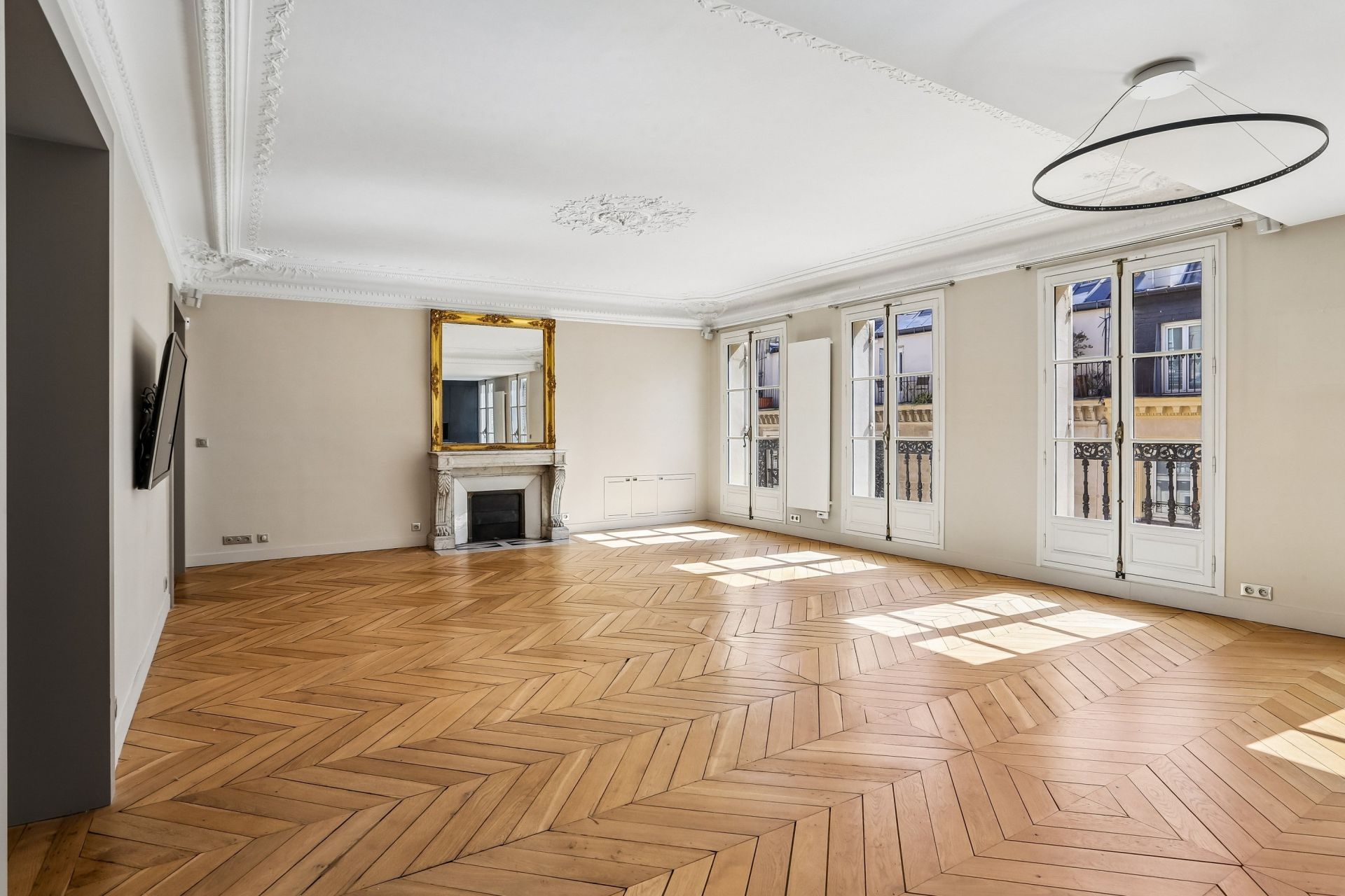 appartement 5 Pièces en location sur PARIS (75008)