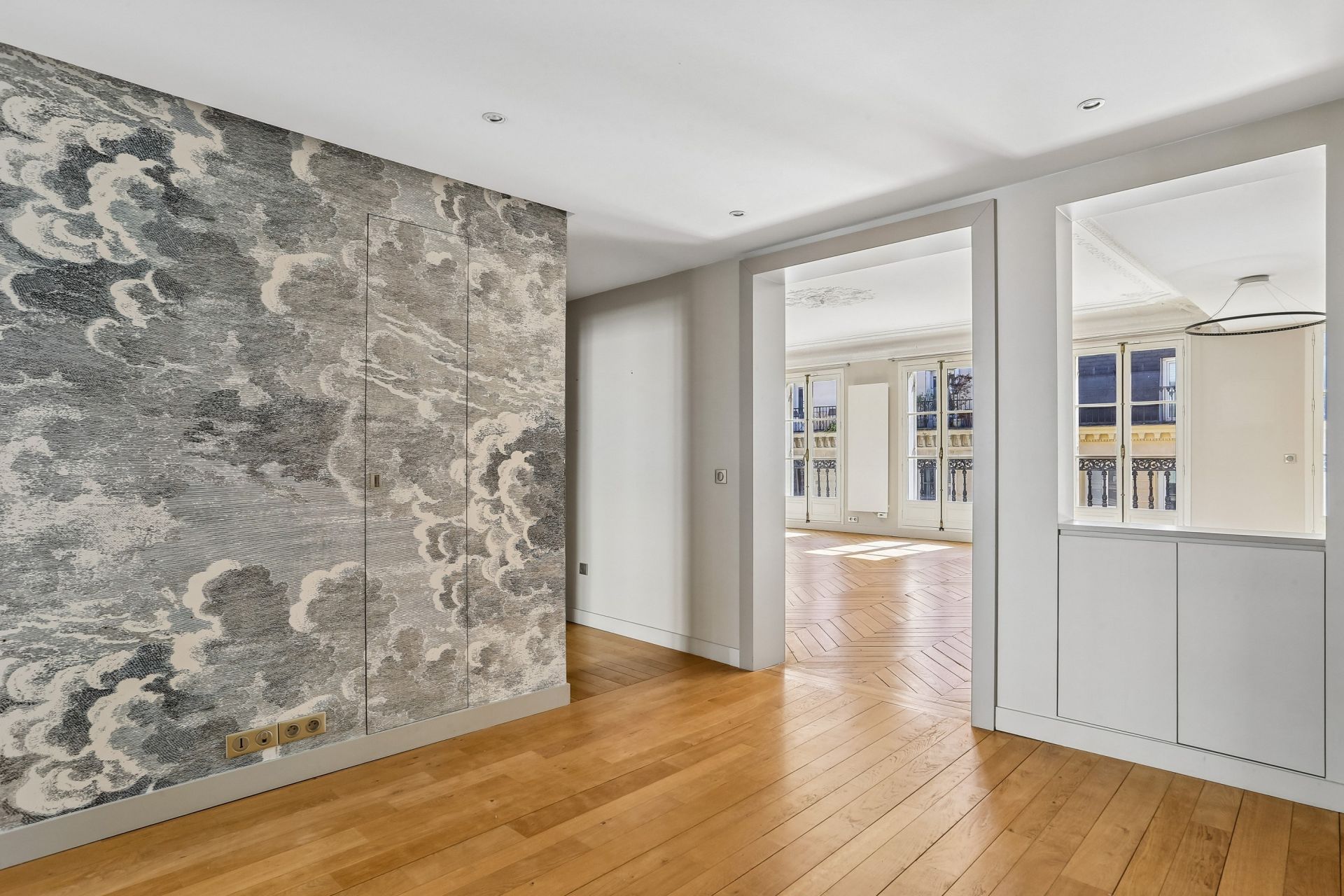 appartement 5 Pièces en location sur PARIS (75008)