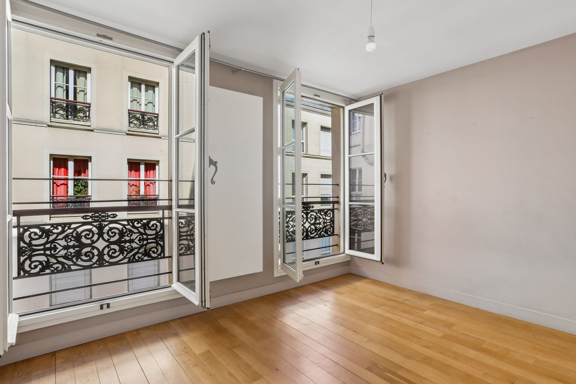 appartement 5 Pièces en location sur PARIS (75008)