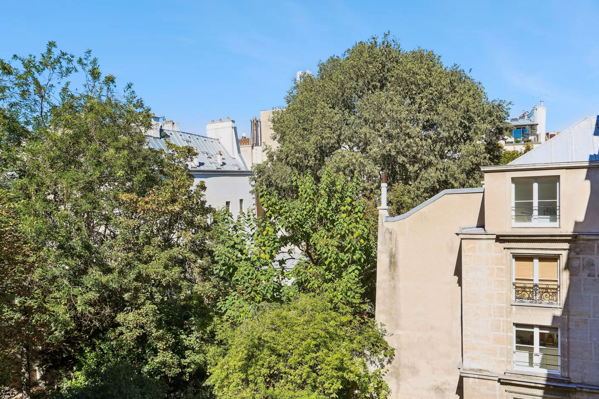 apartment 4 Rooms for rent on PARIS (75006)