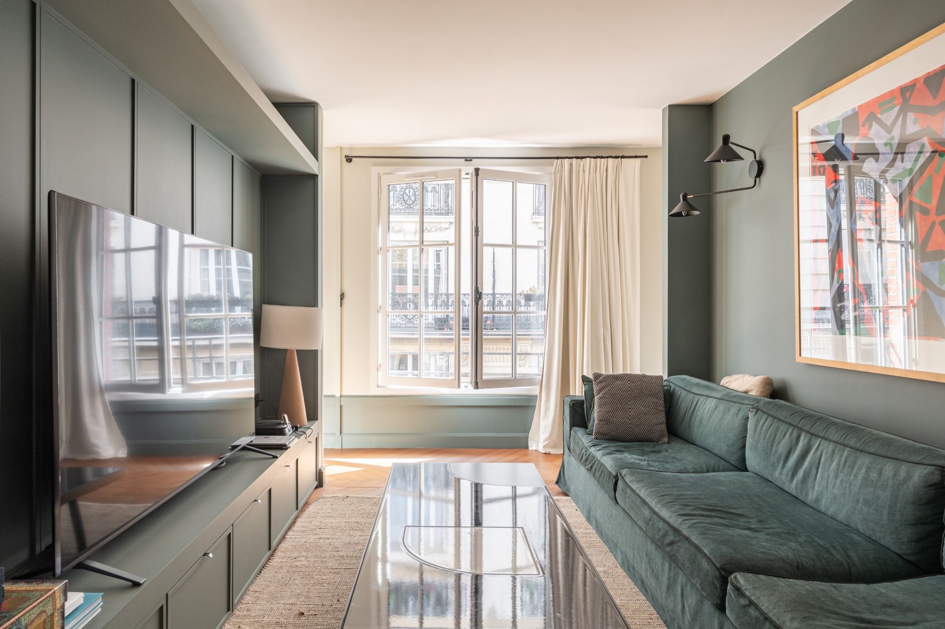 house 10 Rooms for sale on PARIS (75007)