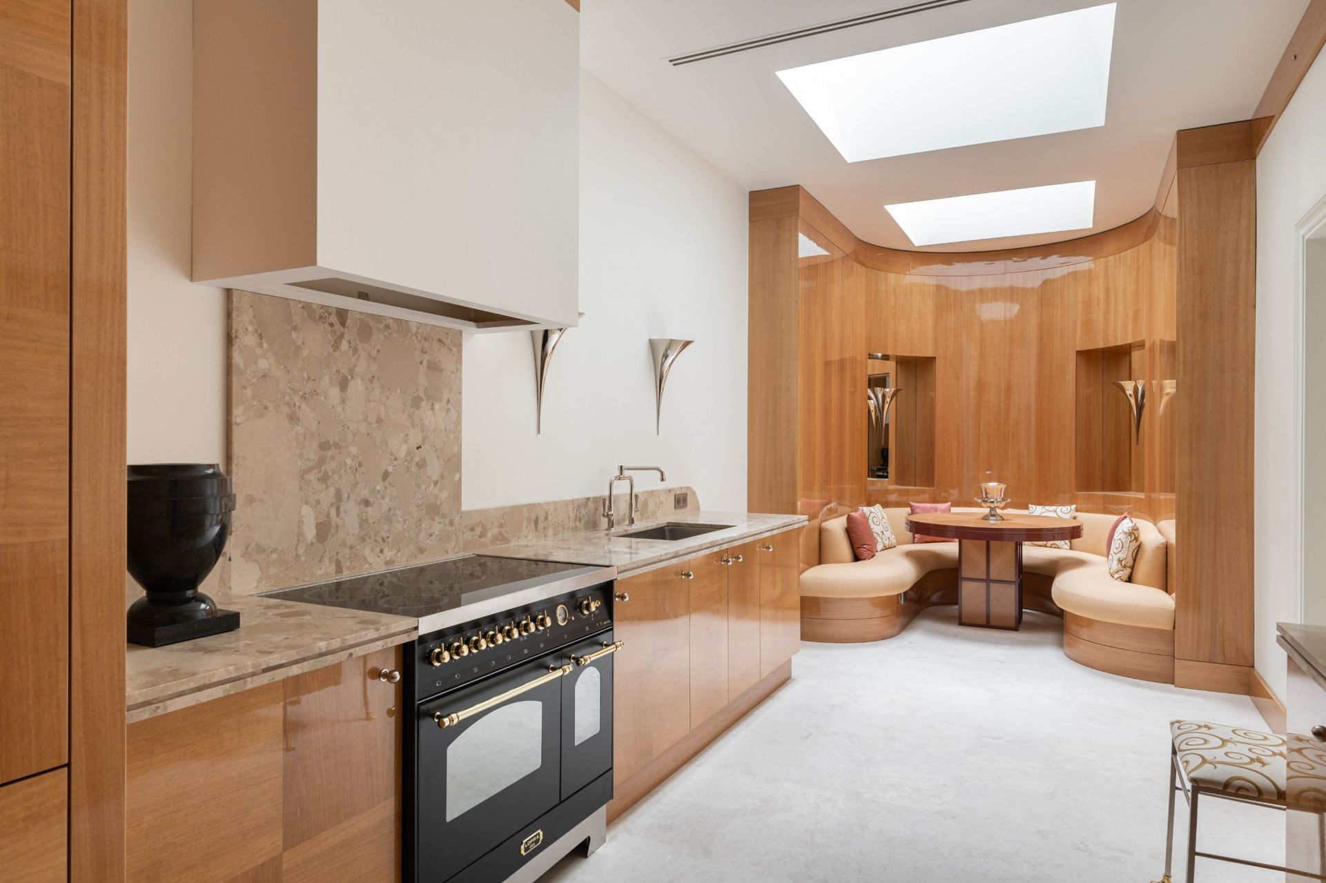 maison 12 Pièces en vente sur PARIS (75007)