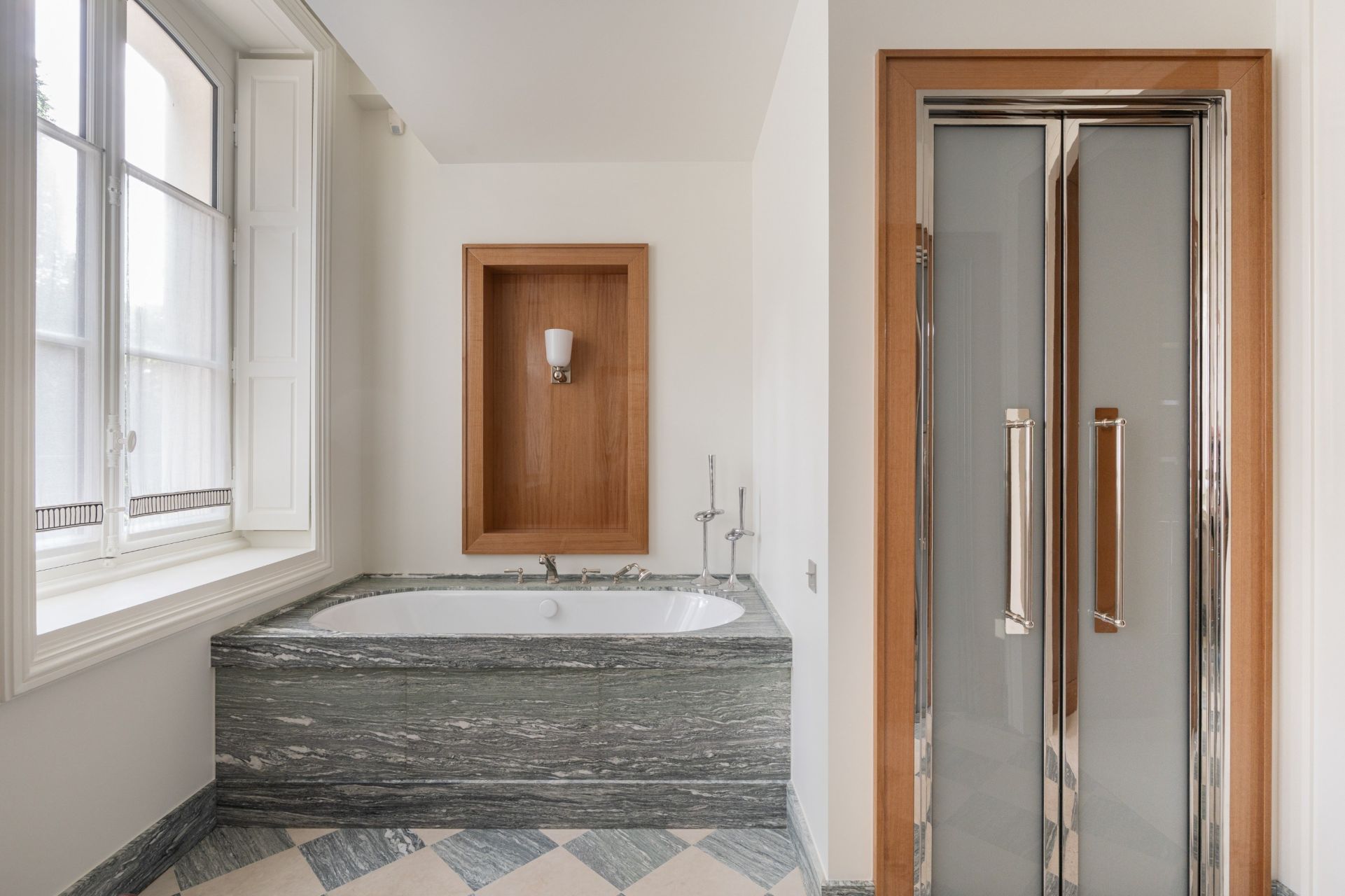 maison 12 Pièces en vente sur PARIS (75007)