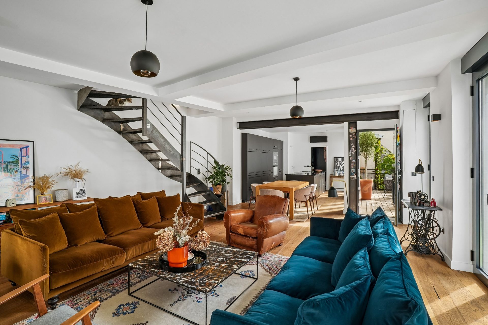 architect's house 7 Rooms for sale on PARIS (75018)