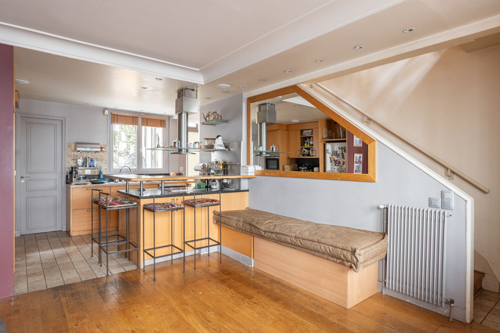 house 7 Rooms for sale on PARIS (75007)