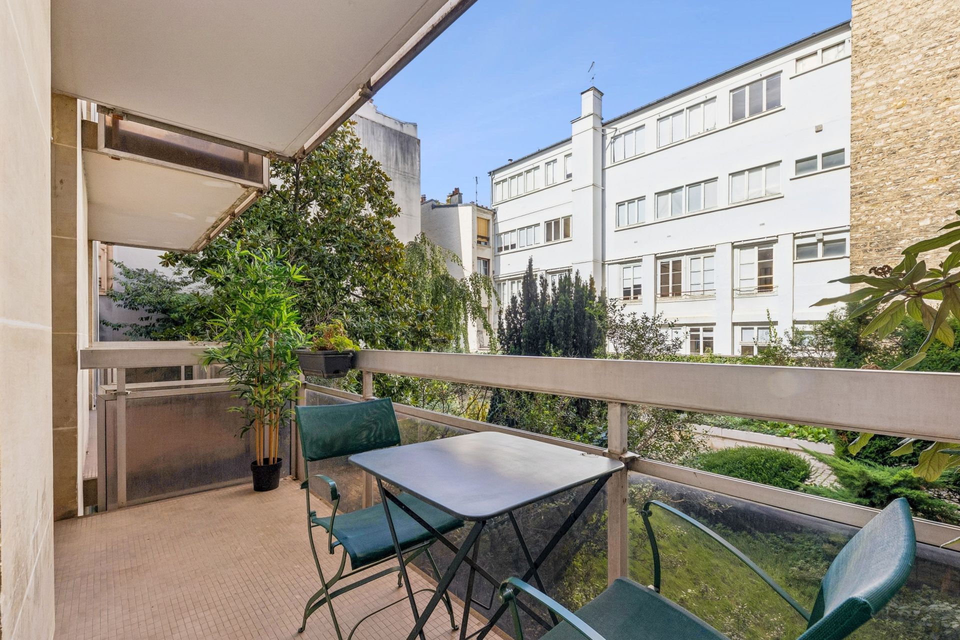 apartment 2 Rooms for sale on PARIS (75007)