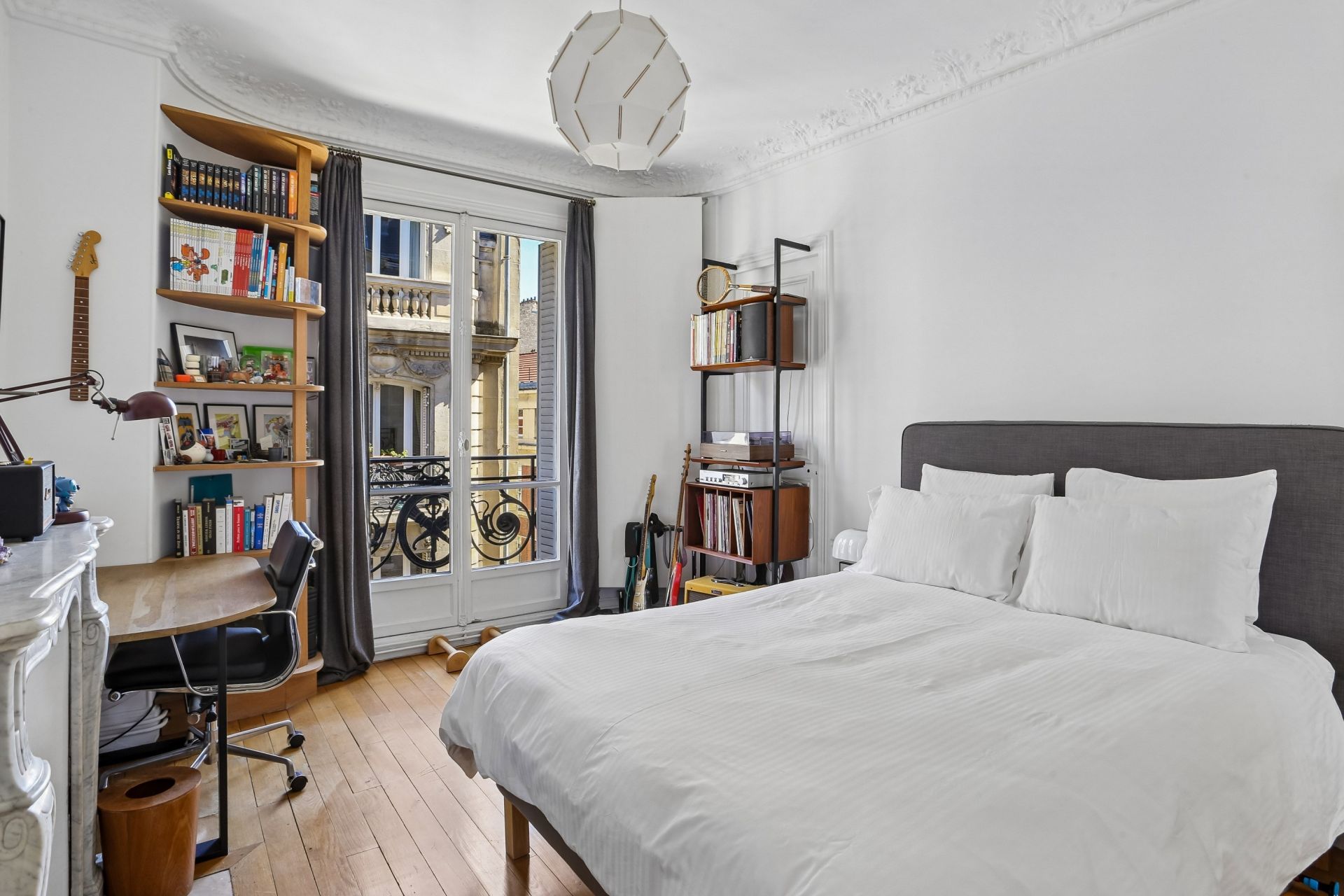 apartment 4 Rooms for sale on PARIS (75017)