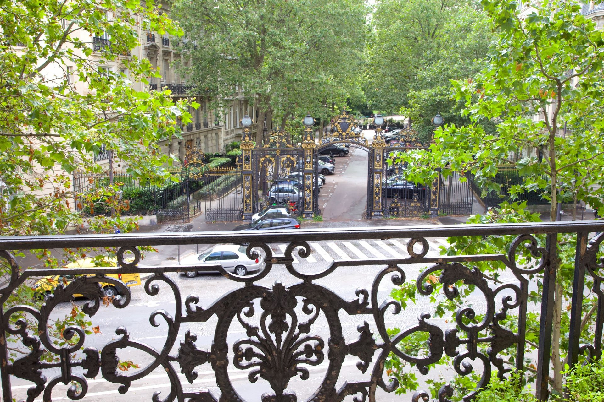 apartment 10 Rooms for sale on PARIS (75008)