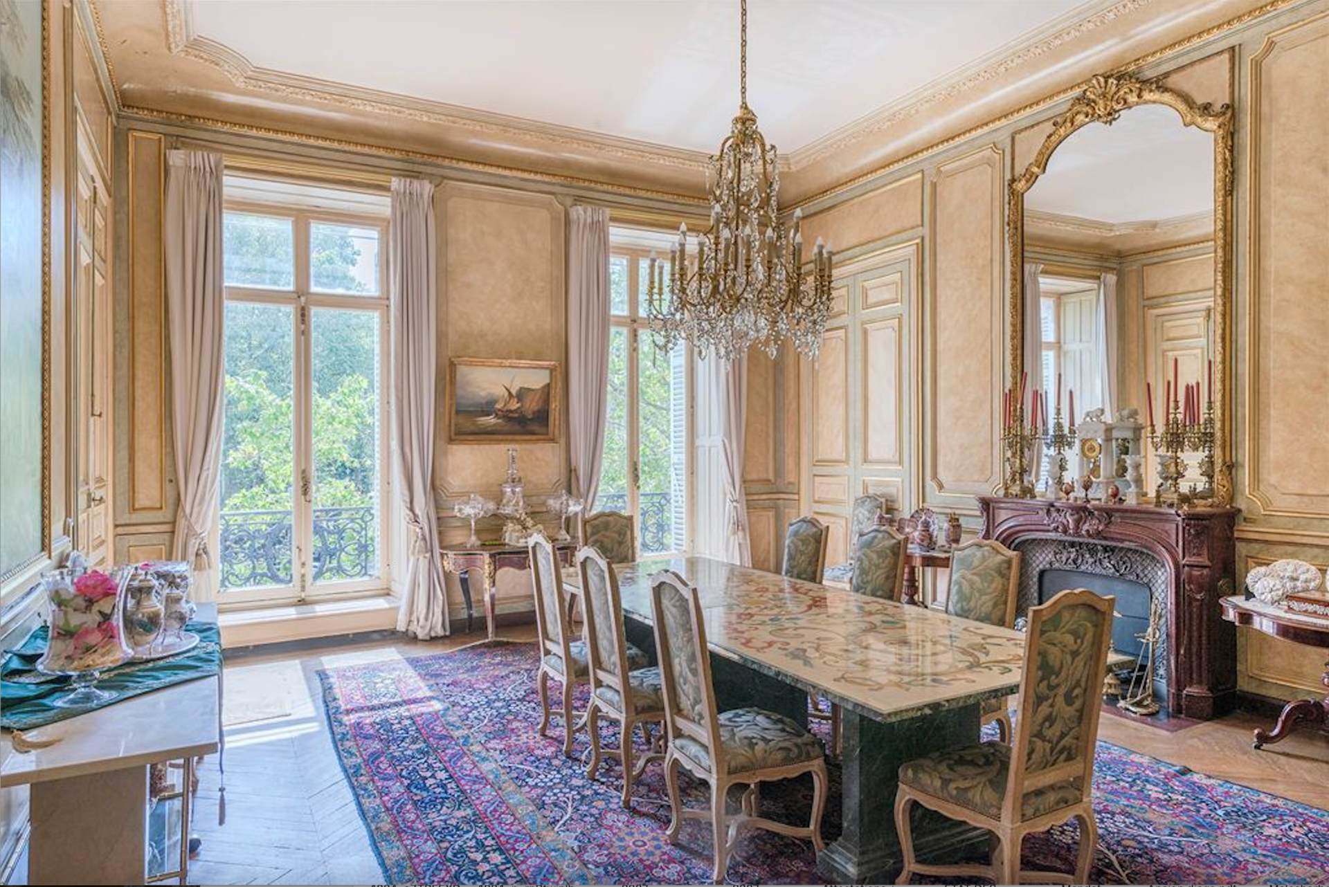 apartment 10 Rooms for sale on PARIS (75008)