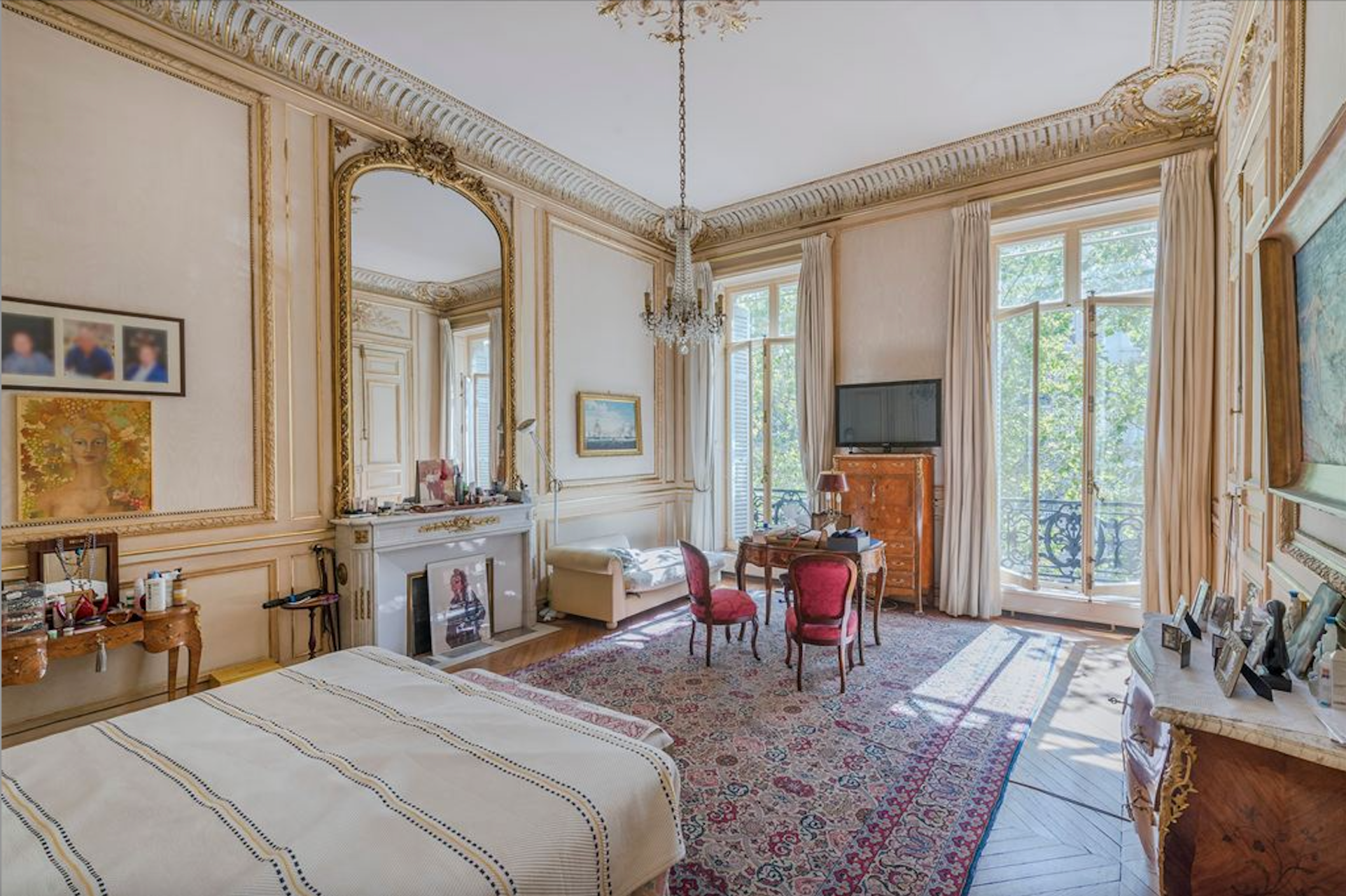 apartment 10 Rooms for sale on PARIS (75008)