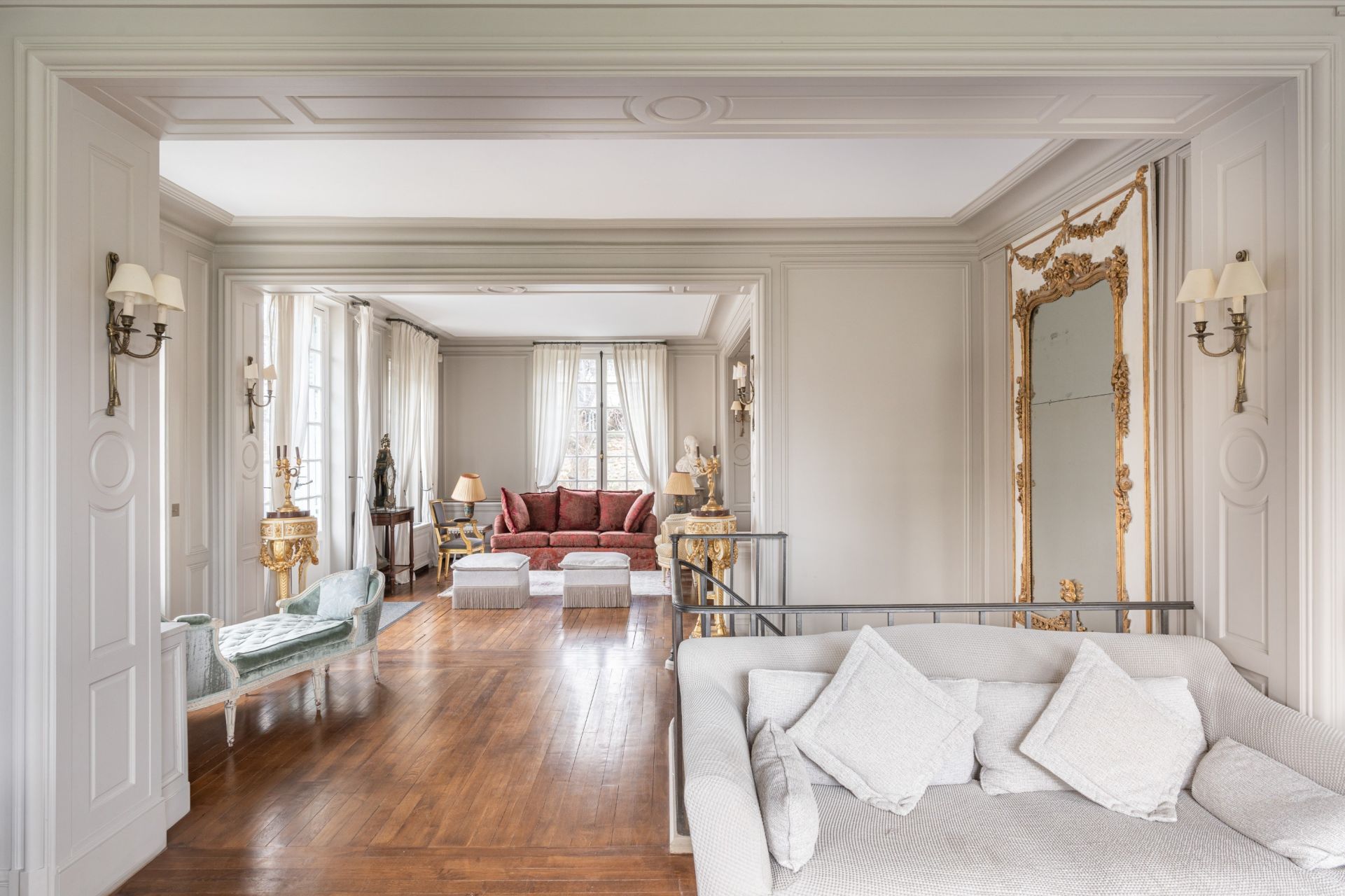house 10 Rooms for sale on LOUVECIENNES (78430)
