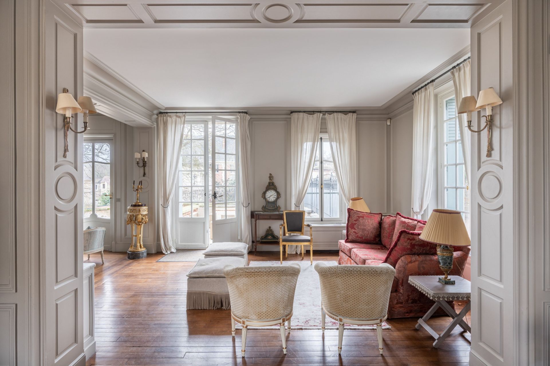 house 10 Rooms for sale on LOUVECIENNES (78430)