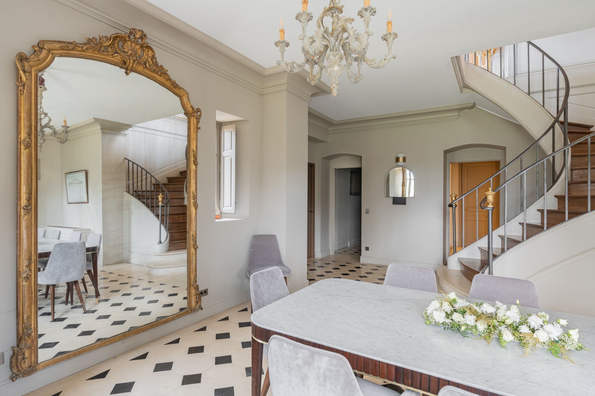 house 10 Rooms for sale on LOUVECIENNES (78430)