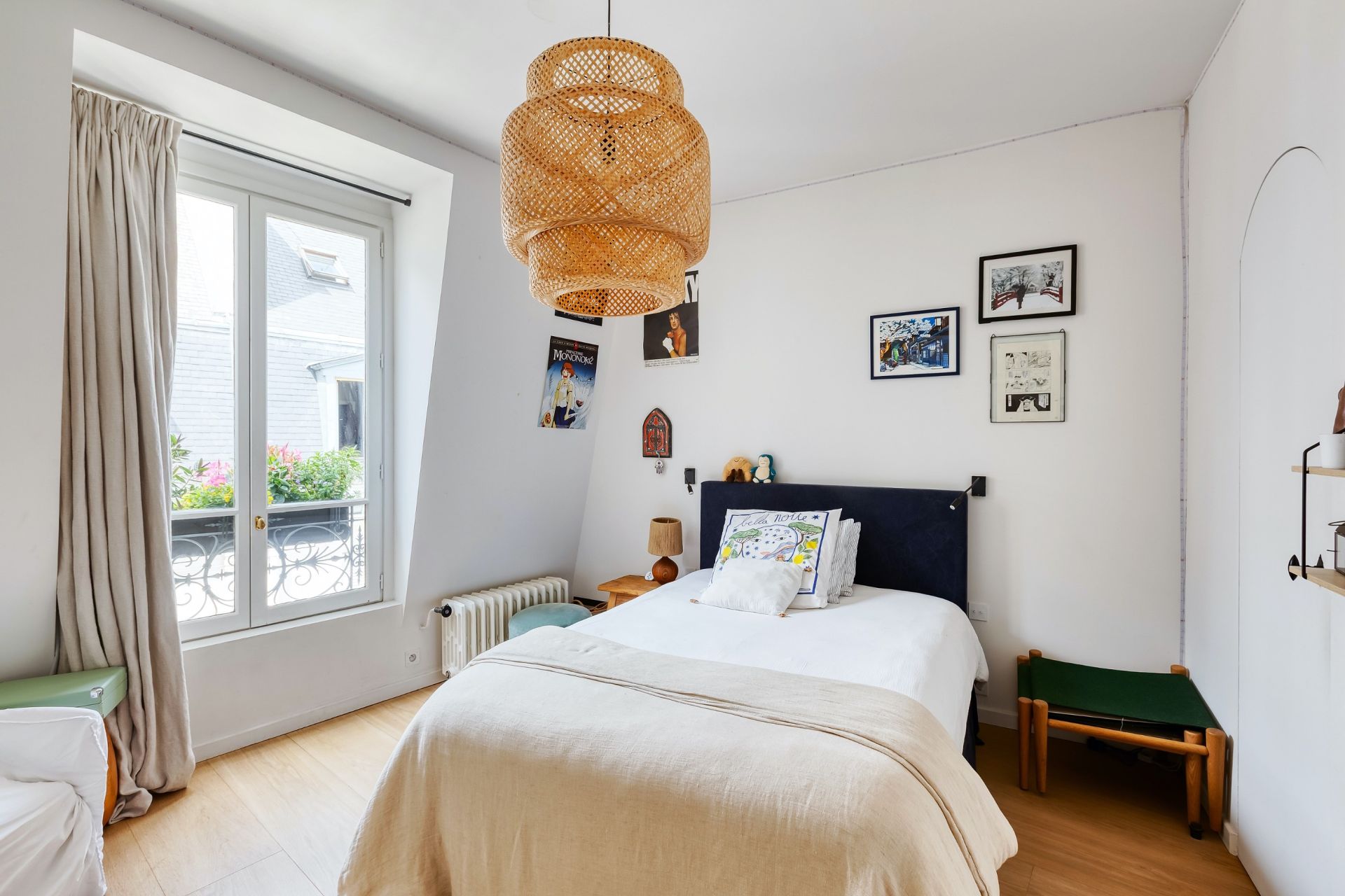 apartment 6 Rooms for sale on PARIS (75007)