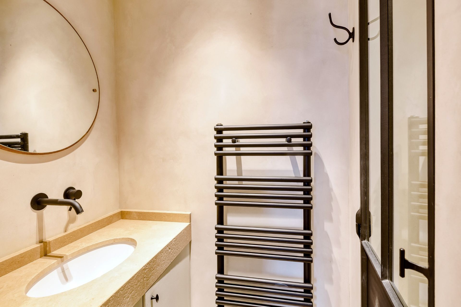 apartment 6 Rooms for sale on PARIS (75007)