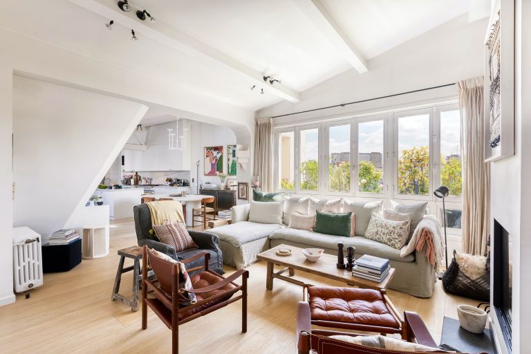 apartment 6 Rooms for sale on PARIS (75007)