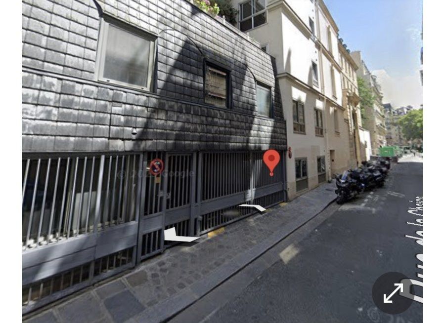parking space for sale on PARIS (75007)