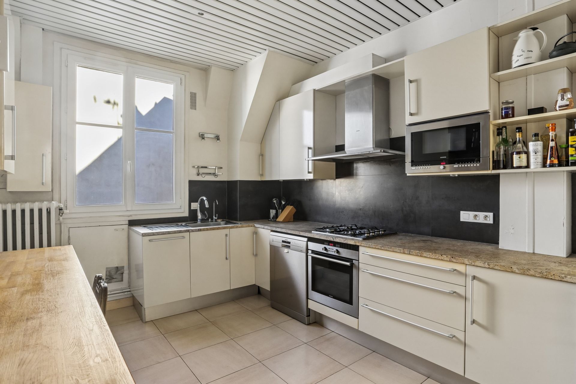 apartment 7 Rooms for sale on PARIS (75006)