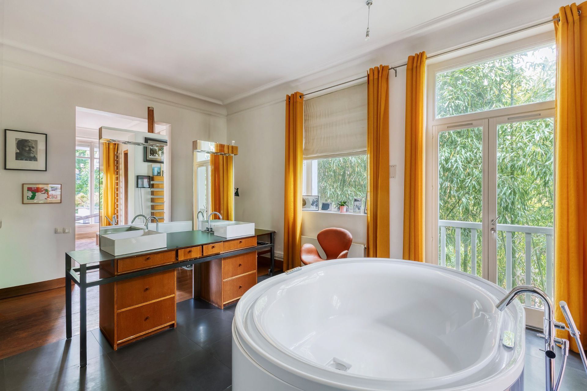 mansion (hôtel particulier) 12 Rooms for sale on BOULOGNE BILLANCOURT (92100)