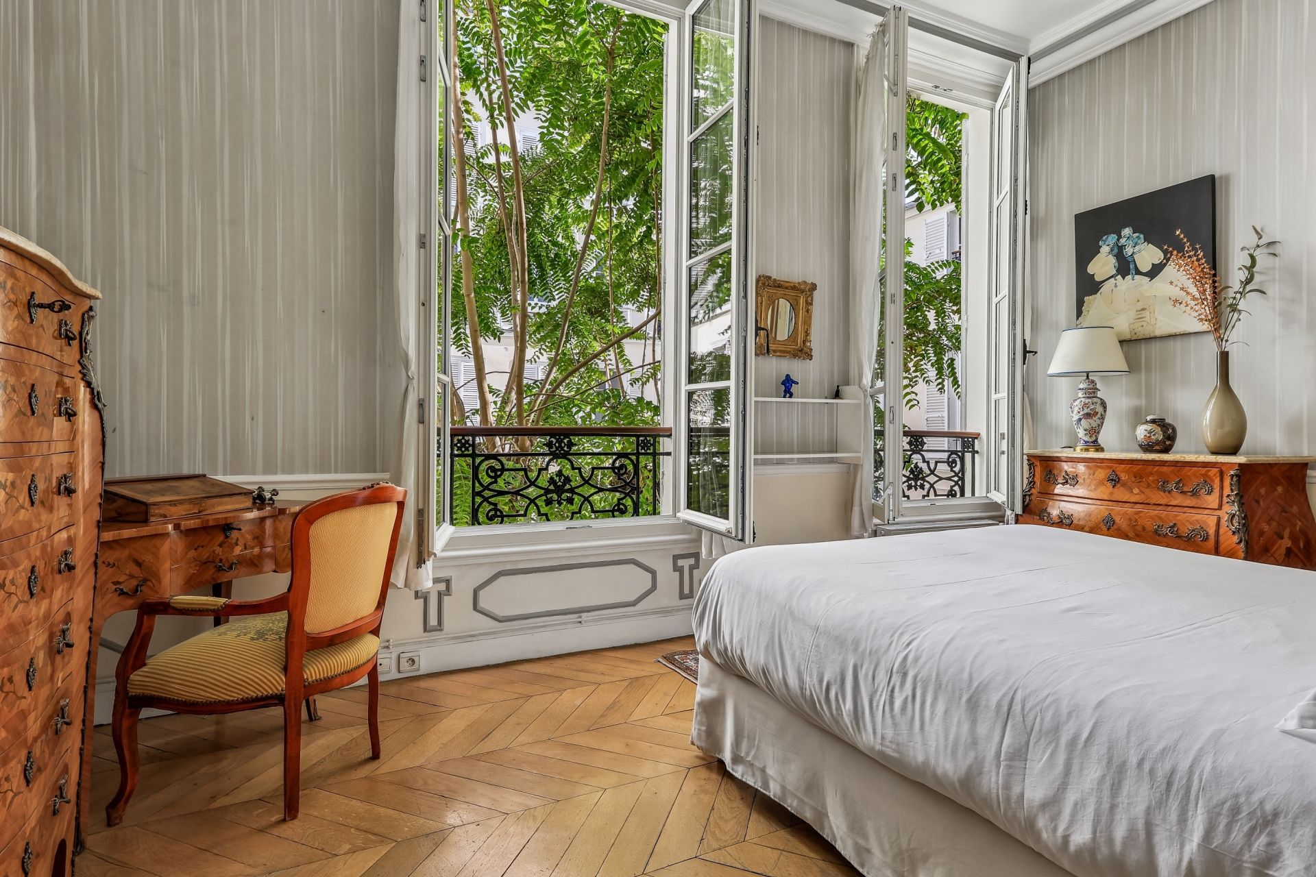 appartement 6 Pièces en vente sur PARIS (75008)