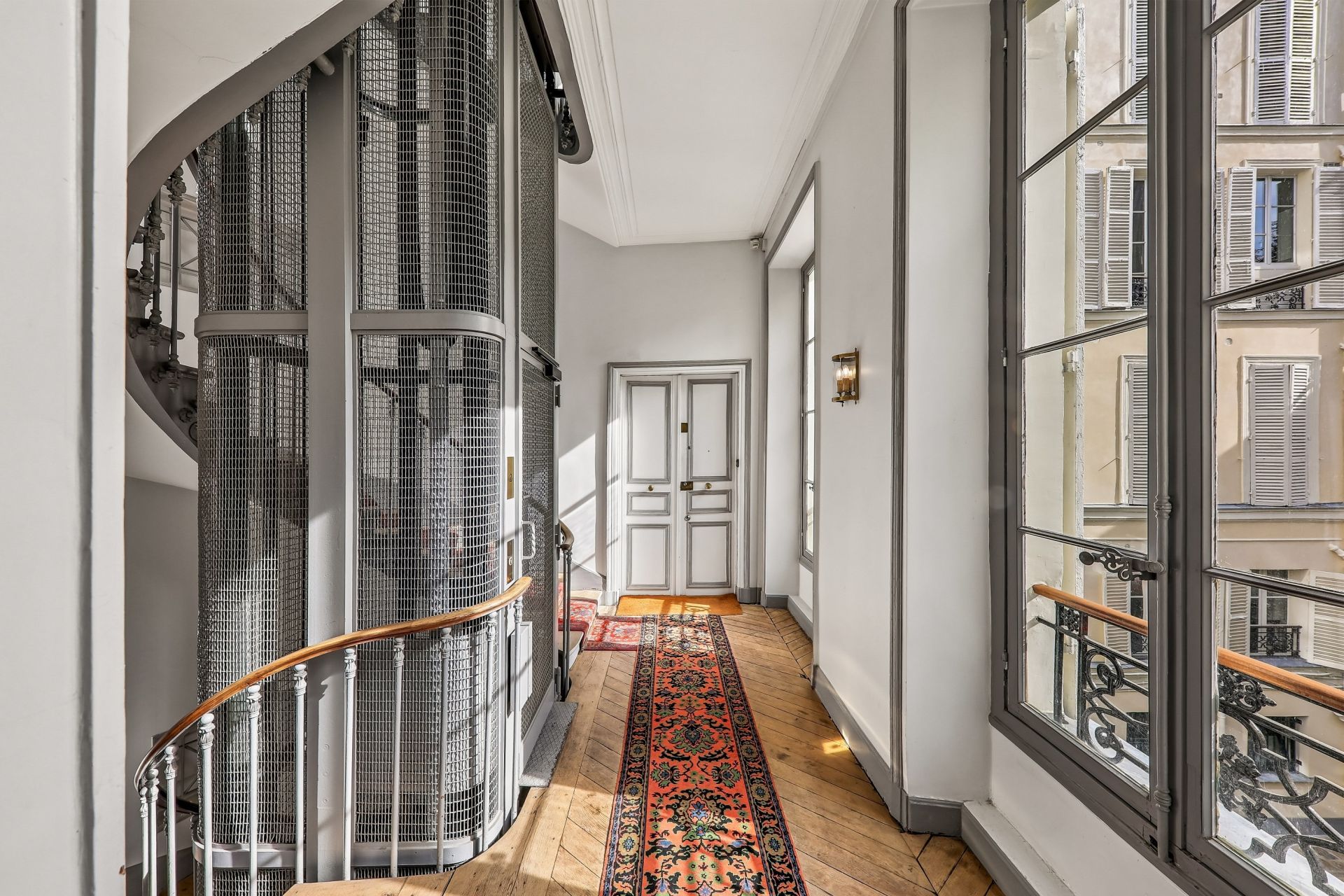 appartement 6 Pièces en vente sur PARIS (75008)