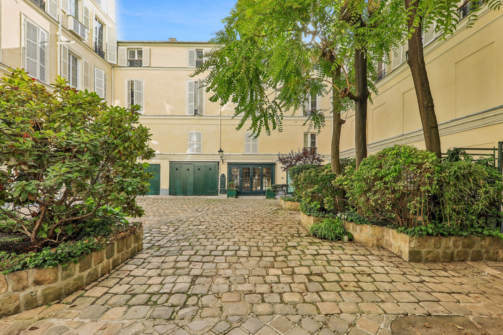appartement 6 Pièces en vente sur PARIS (75008)