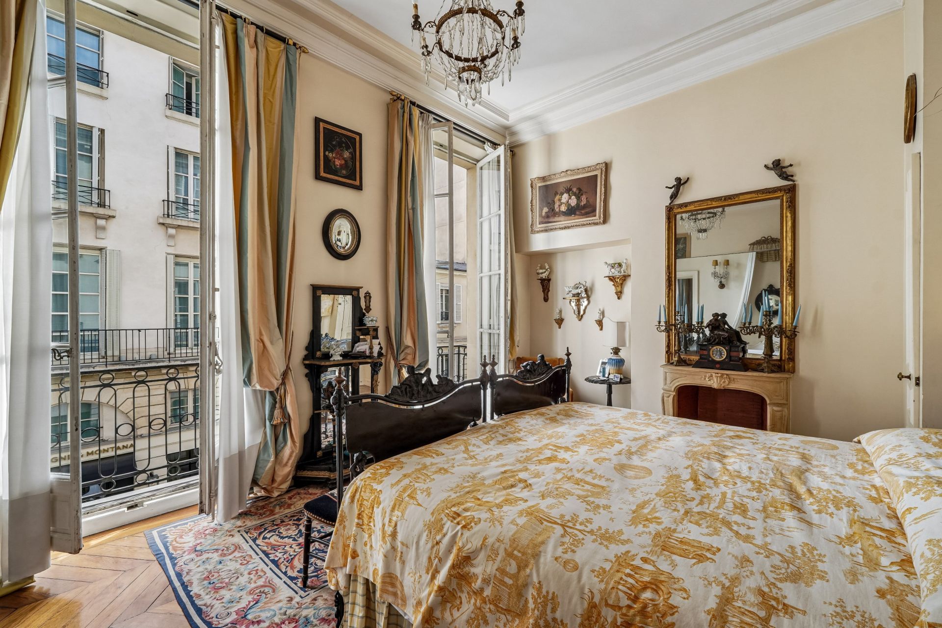 appartement 4 Pièces en vente sur PARIS (75007)
