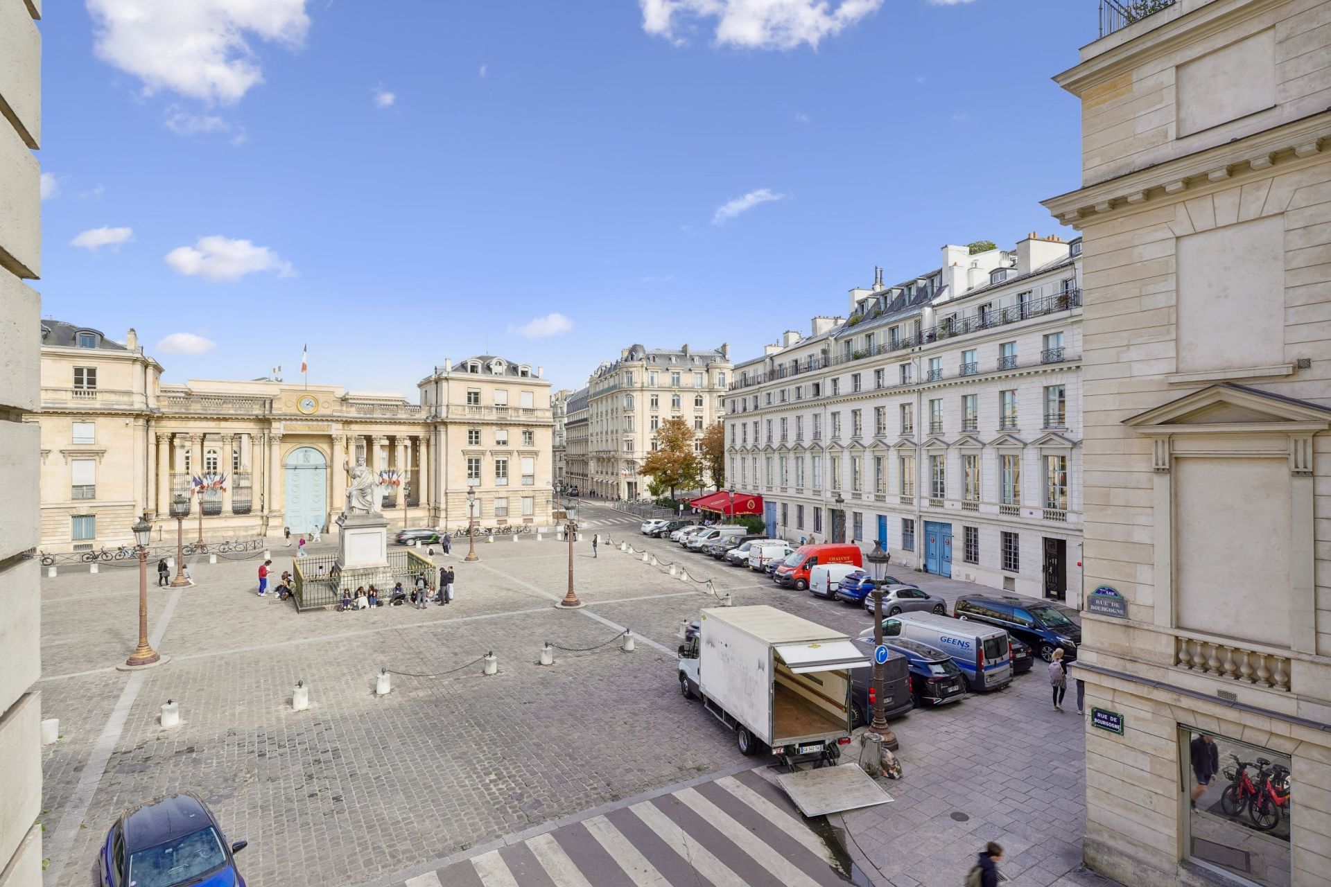 appartement 4 Pièces en vente sur PARIS (75007)