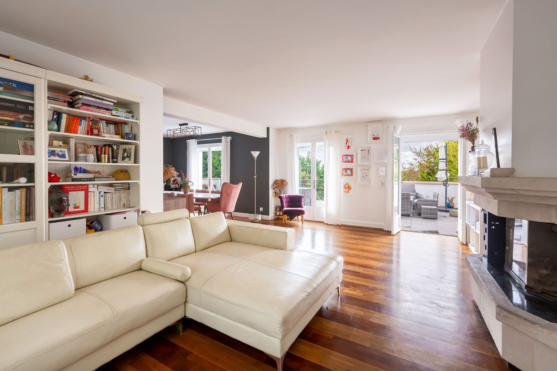 house 10 Rooms for sale on TRIEL SUR SEINE (78510)