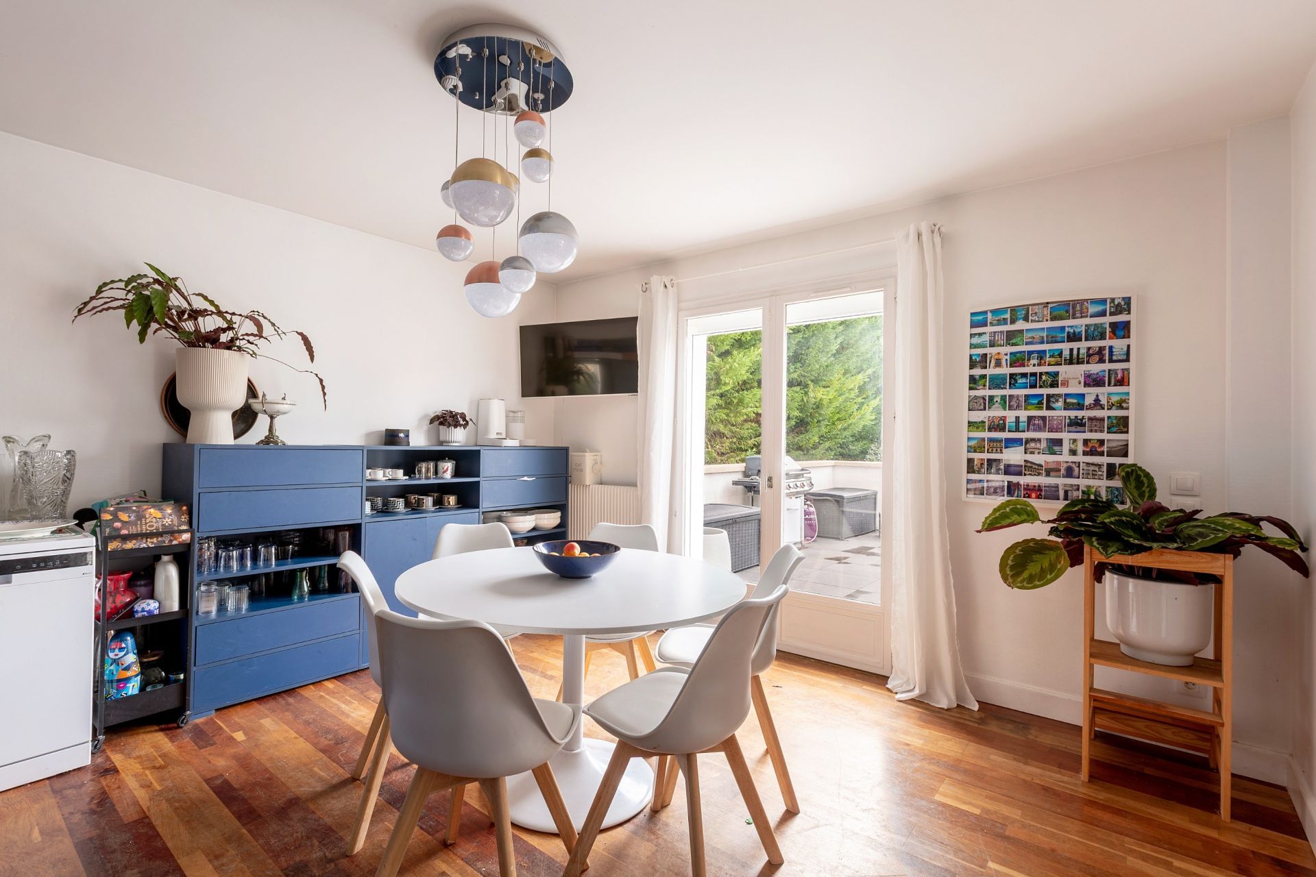 house 10 Rooms for sale on TRIEL SUR SEINE (78510)