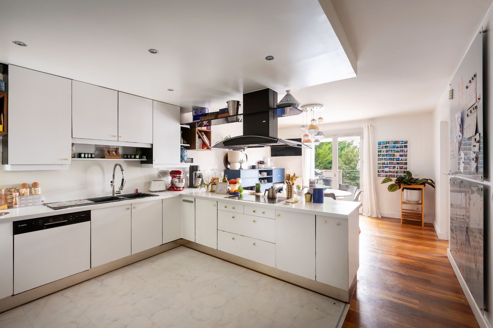 house 10 Rooms for sale on TRIEL SUR SEINE (78510)