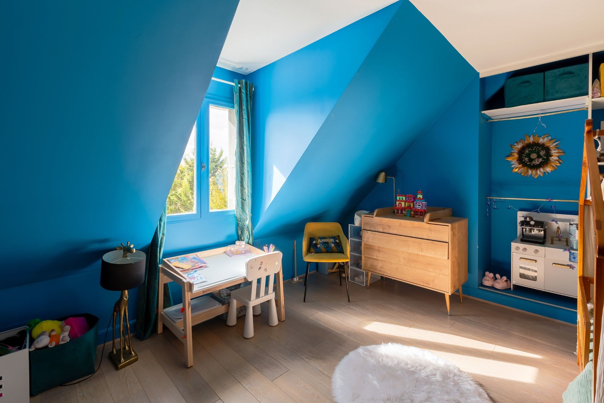 house 10 Rooms for sale on TRIEL SUR SEINE (78510)