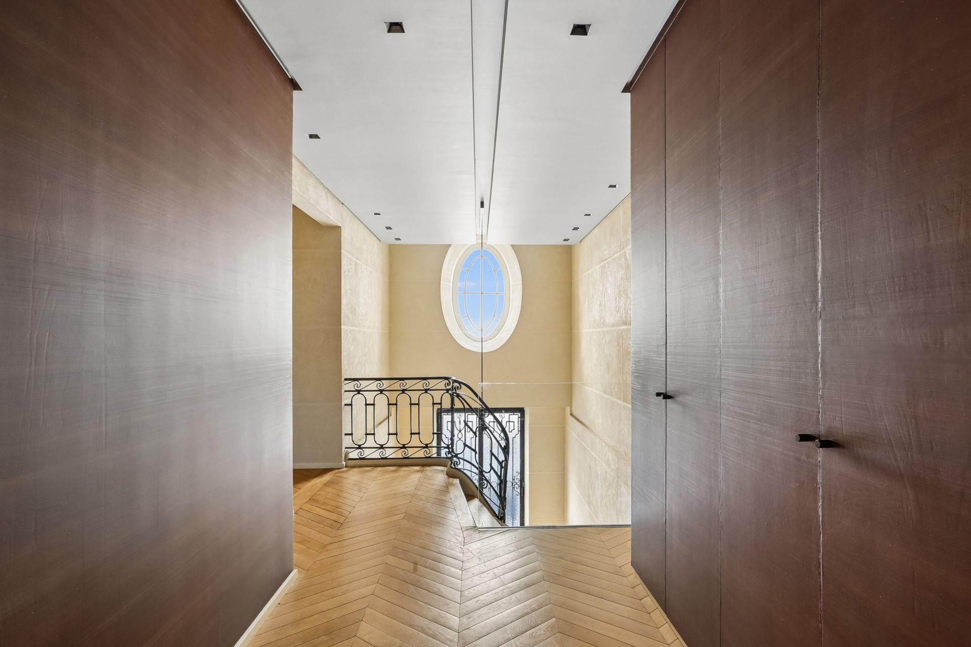 maison de ville 7 Pièces en vente sur PARIS (75016)
