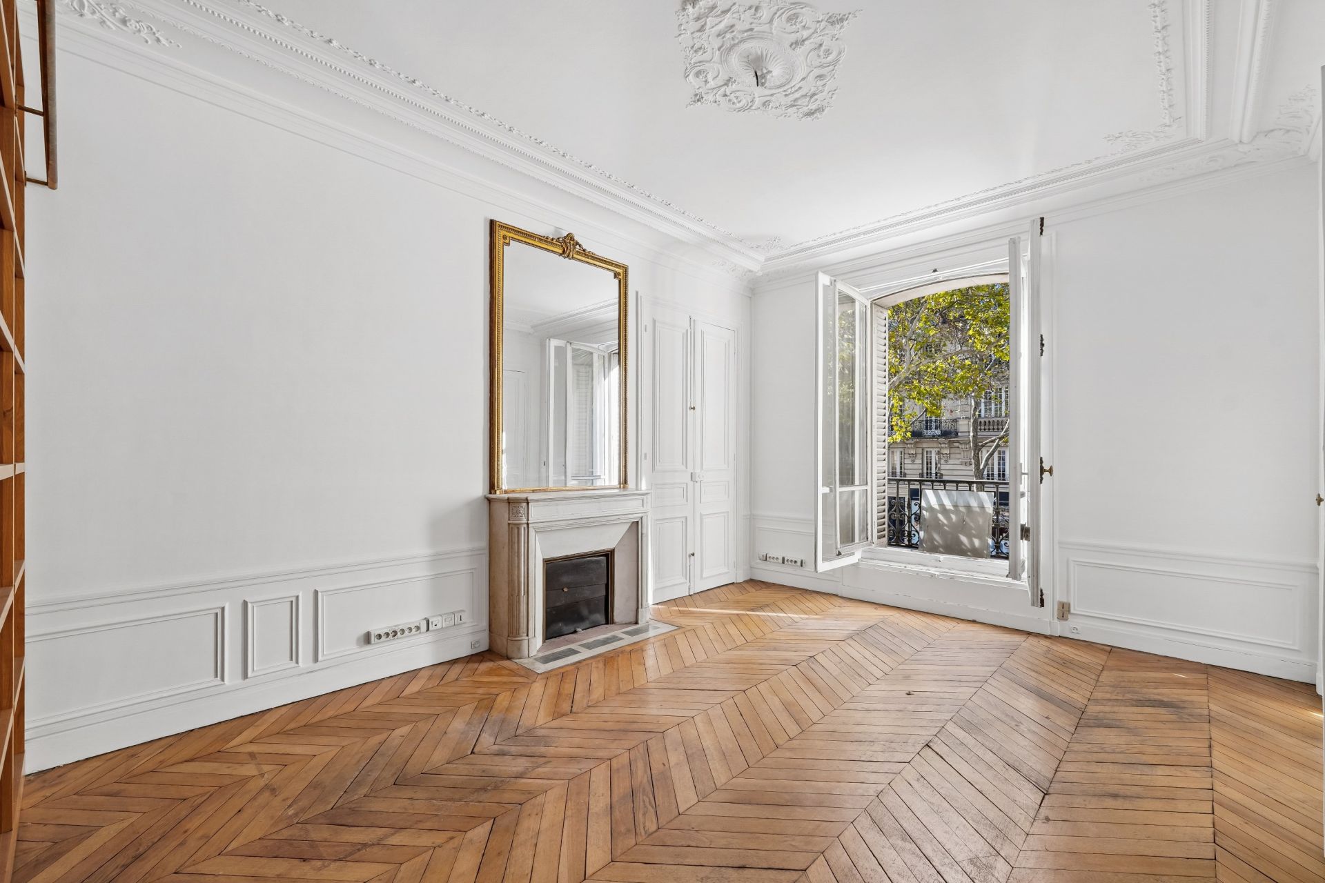 apartment 7 Rooms for sale on PARIS (75006)