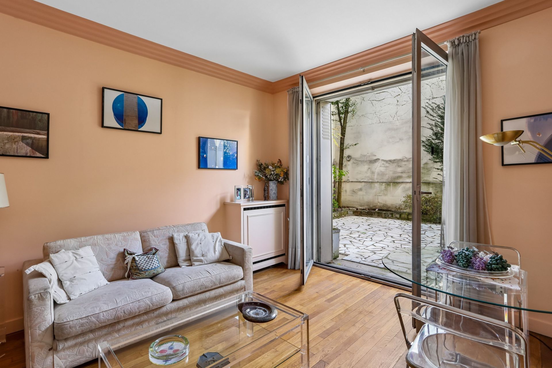 apartment 2 Rooms for sale on PARIS (75016)