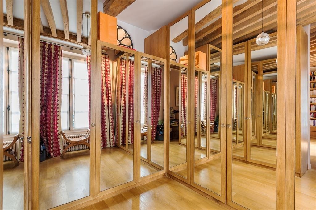 appartement 8 Pièces en location sur PARIS (75003)