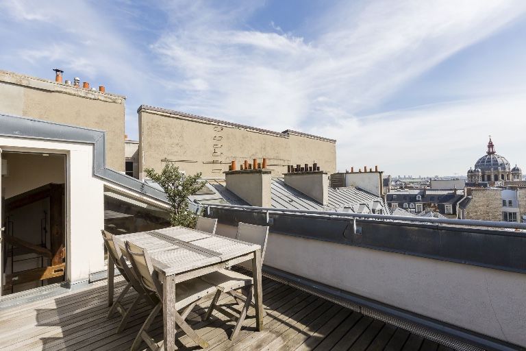 EUROPE - 145 SQM.